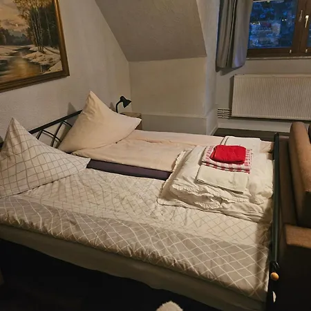 Hotel Und Bierstuebchen 3*